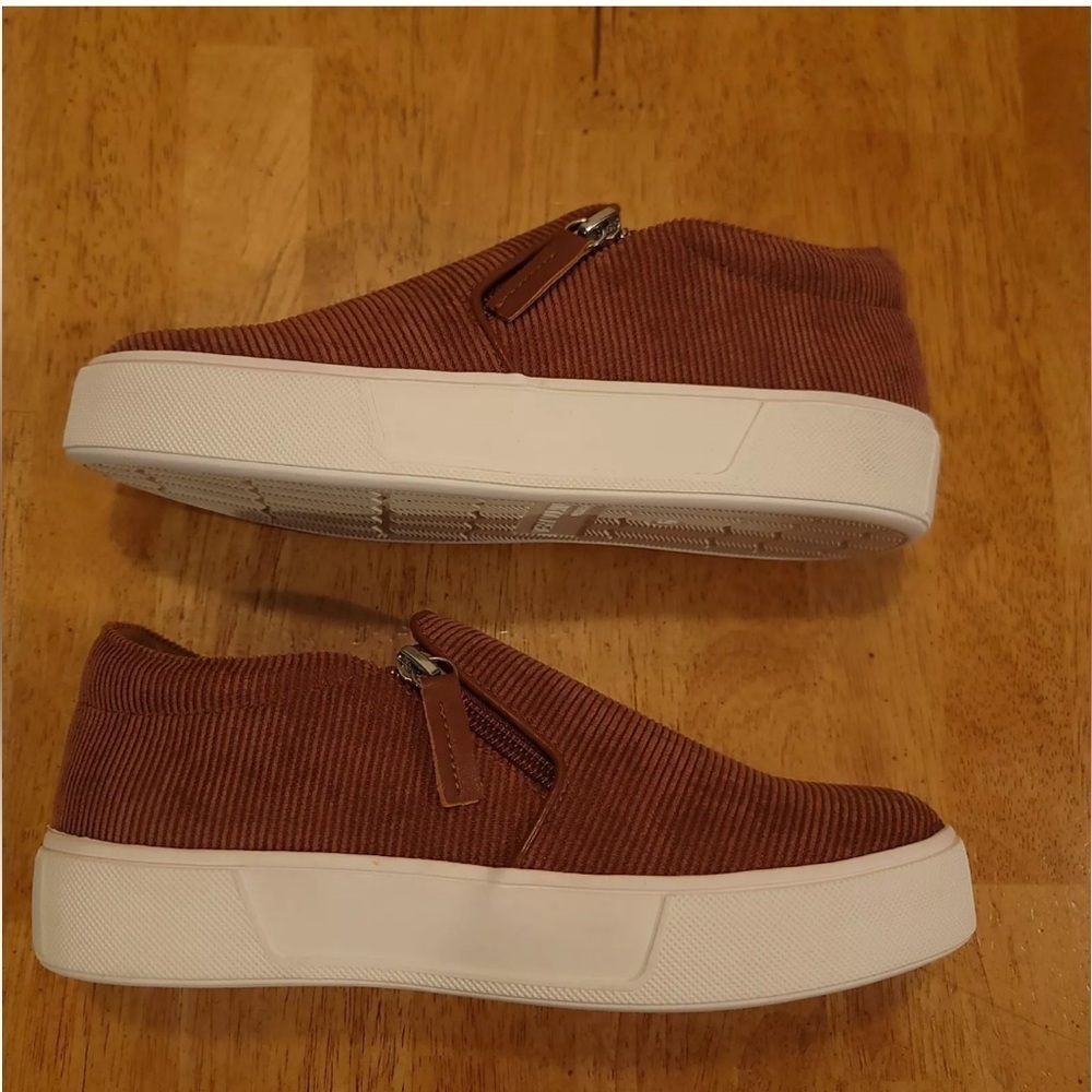 Volatile Deckers Corduroy Shoes Womens Size 7 Tan Brown Flats NEW - Picture 5 of 9